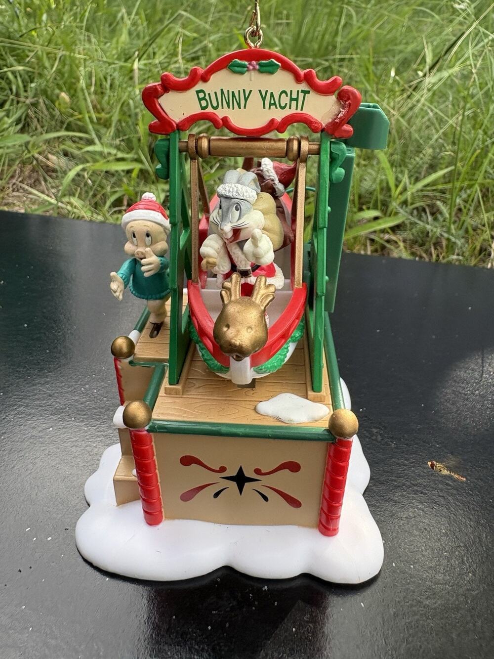 Vintage 1997 Warner Bros Bunny Yaht Looney Tunes Solar Christmas Ornament
